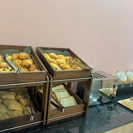 Oden Paris Hotel