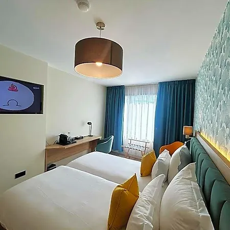 Oden Paris 4*